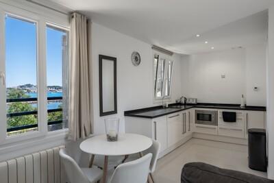 Guest Apt (2)