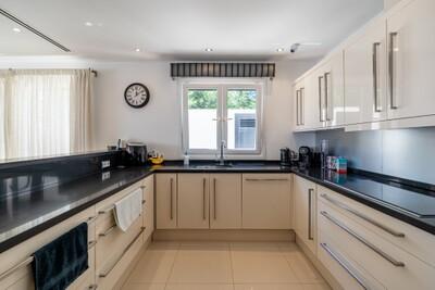 Kitchen (1)