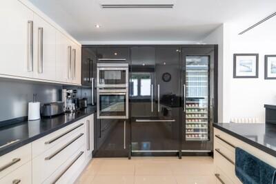 Kitchen (2)