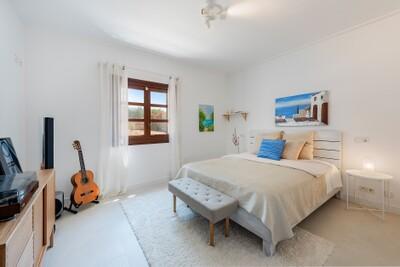 Bedroom (4)