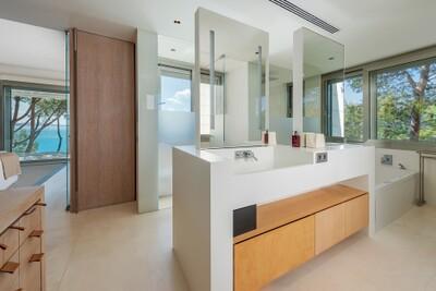 Bathroom (1)