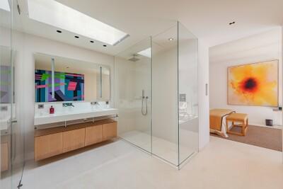 Bathroom (4)