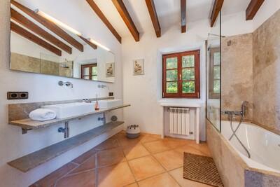 Bathroom (2)