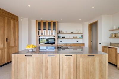 02 Farm 1 - Kitchen
