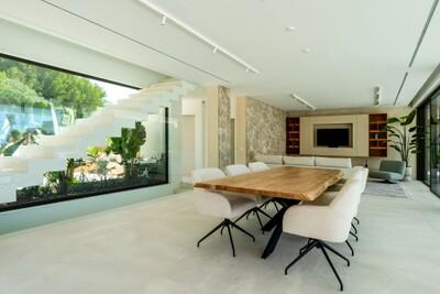 Dining (2)