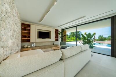 Living (2)