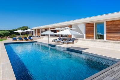 Exterior and Pool (1).jpg
