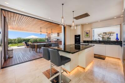 Kitchen (1).jpg
