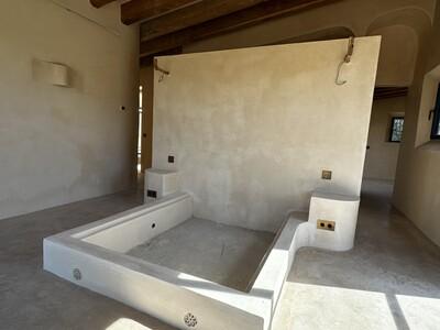 Interior (8)