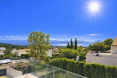 Top Terrace Sea View