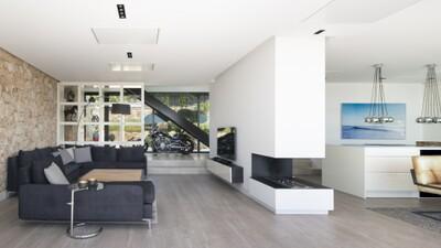 Living (2)
