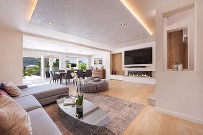 Living Room (2)