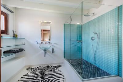 Bathroom (3)