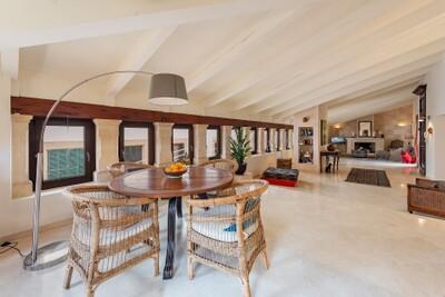 Dining (4)