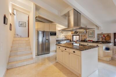 Kitchen (1)