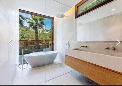 Bathroom (2)