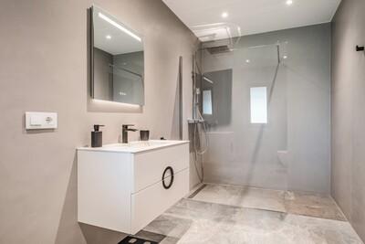 Bathroom (1)