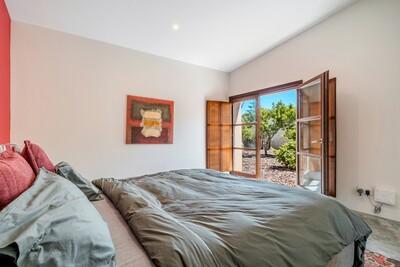 Bedroom (2)