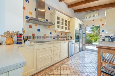 Kitchen (1)