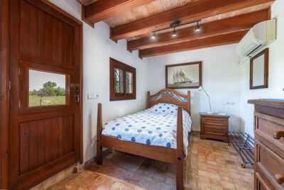 Bedroom (2)
