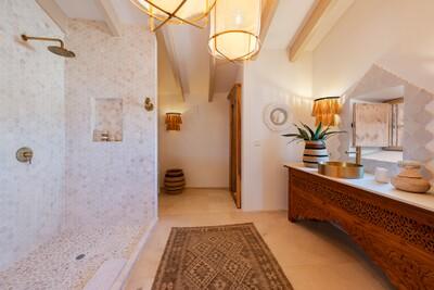 Bathroom (3)