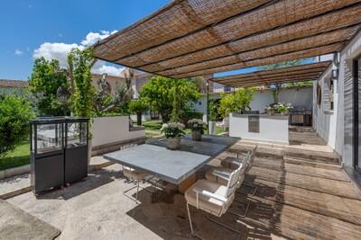 Alfresco Dining