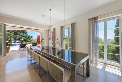 Dining (2)