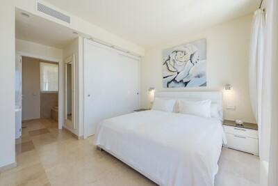 Bedroom (2)