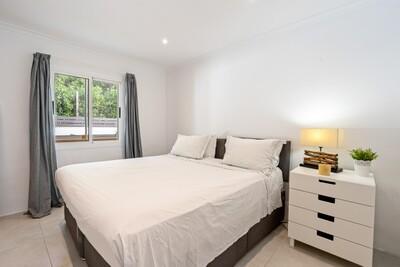 Bedroom (1).jpg