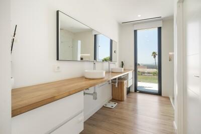 Bathroom (2)