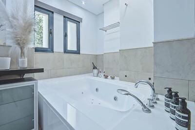 Bathroom (1)