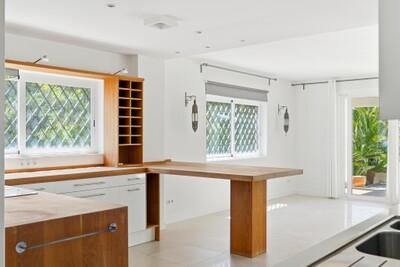 Kitchen (2)