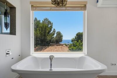 Bathroom (3)