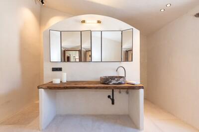 Bathroom (2)