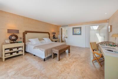 Bedroom (2)