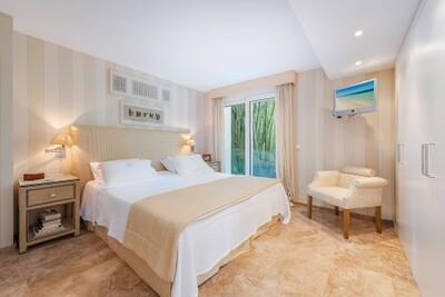 Bedroom (4)