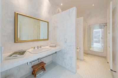 Bathroom (2)