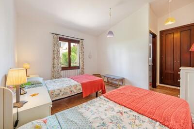 Bedroom (2)