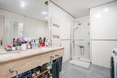 Bathroom (1)