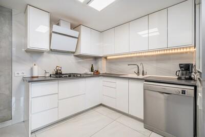 Kitchen (1)