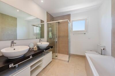 Bathroom (3)