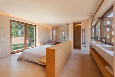 Bedroom (2)