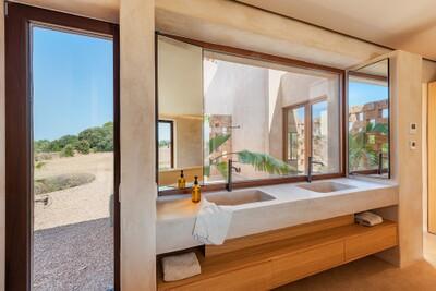 Bathroom (2)