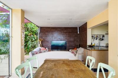 Living (2)