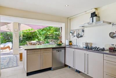 Kitchen (1)