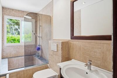 Bathroom (2)