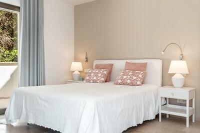Bedroom (1)