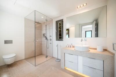 Bathroom (1)