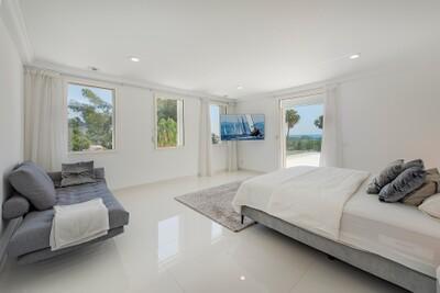Bedroom (2)