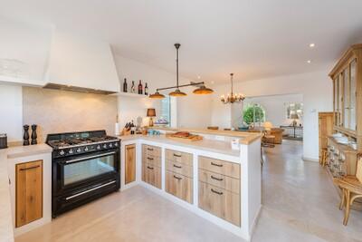 Kitchen (1)